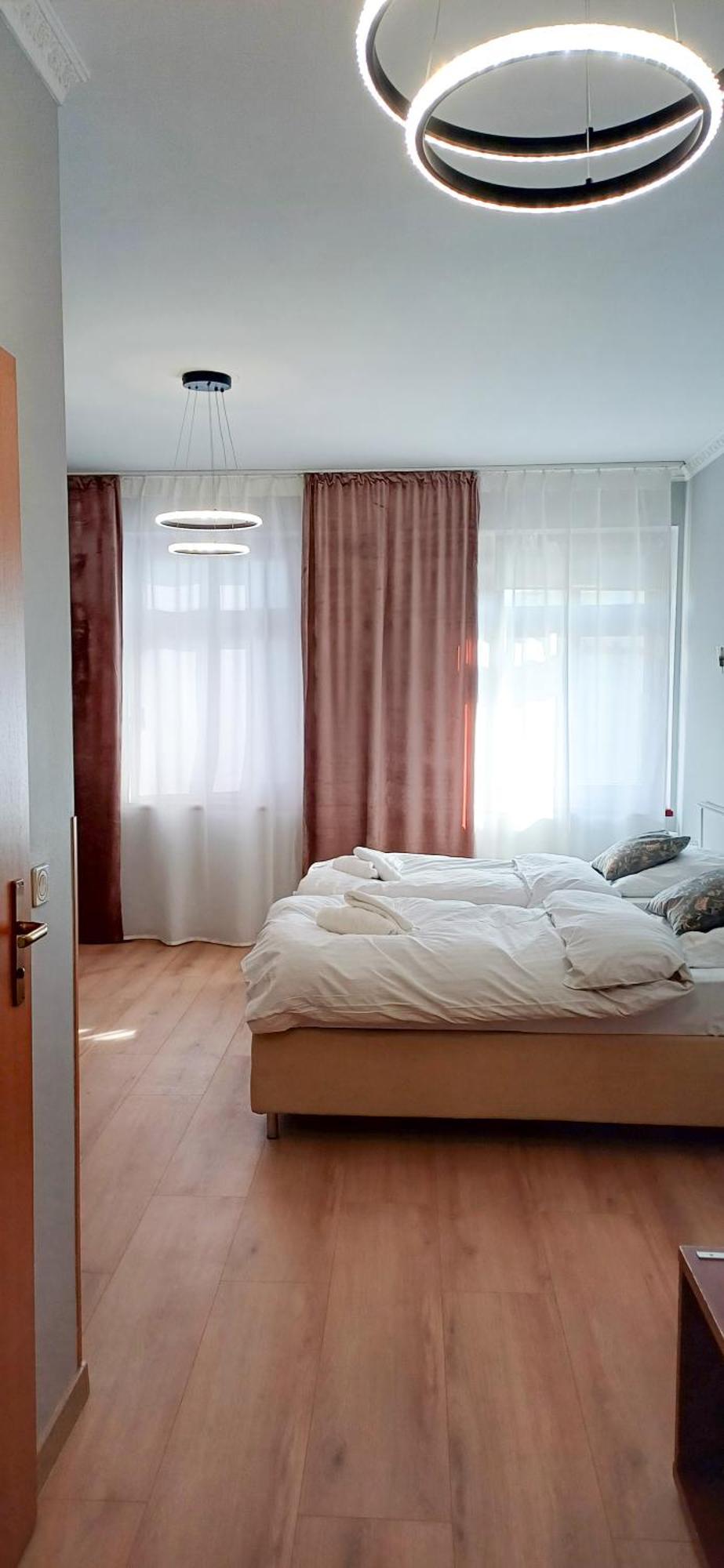 Apartamenty Castello Kamilla คลูจบอร์ก ภายนอก รูปภาพ